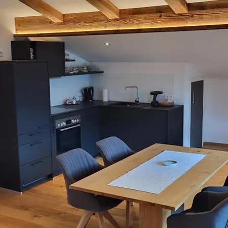 Am Waldrand 252 Appartement *