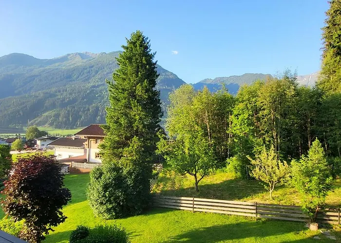 Am Waldrand 252 Apartament *